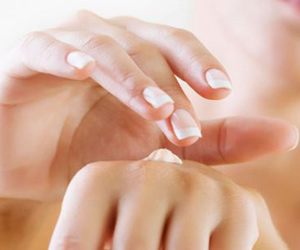 AYURVEDA E BELLEZZA: Cura naturale delle mani.