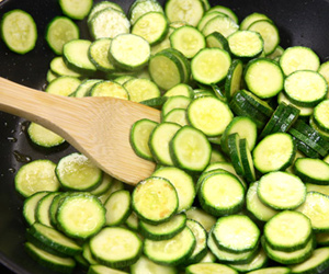 ZUCCHINE AL CUMINO: Ottime per tutti i Dosha.